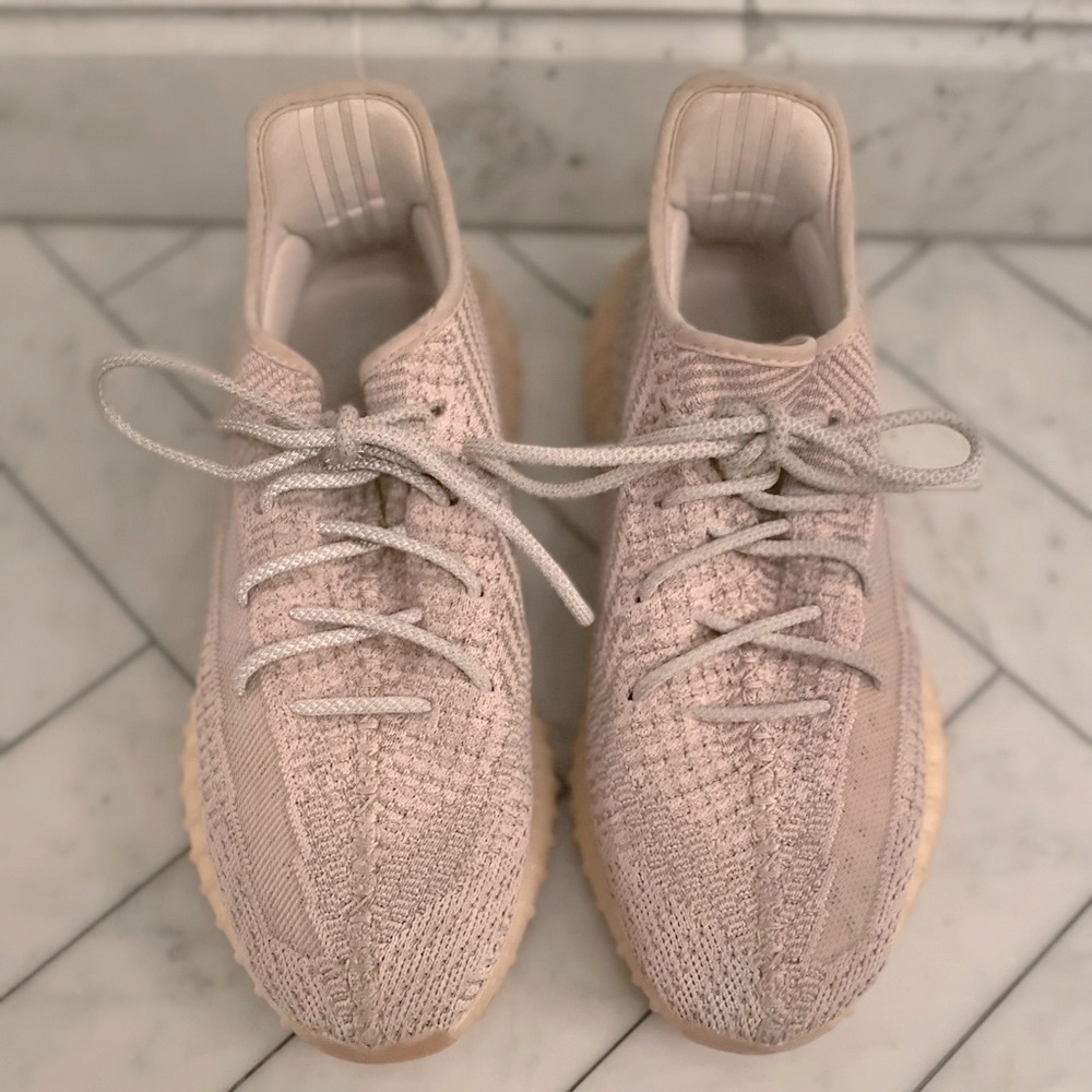 Yeezy Light Pink and Silver Size 11